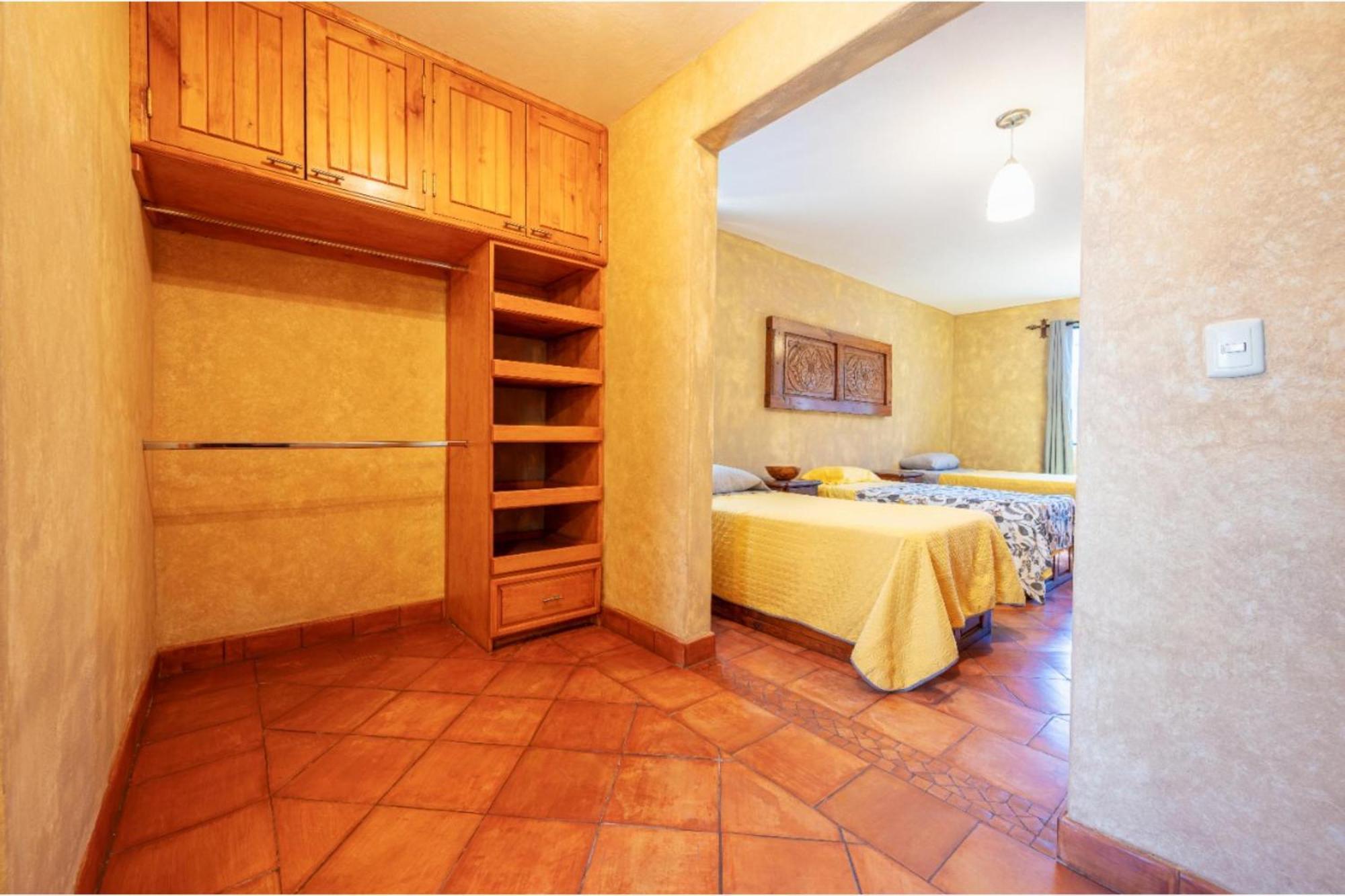 Guest house Oyo Whost