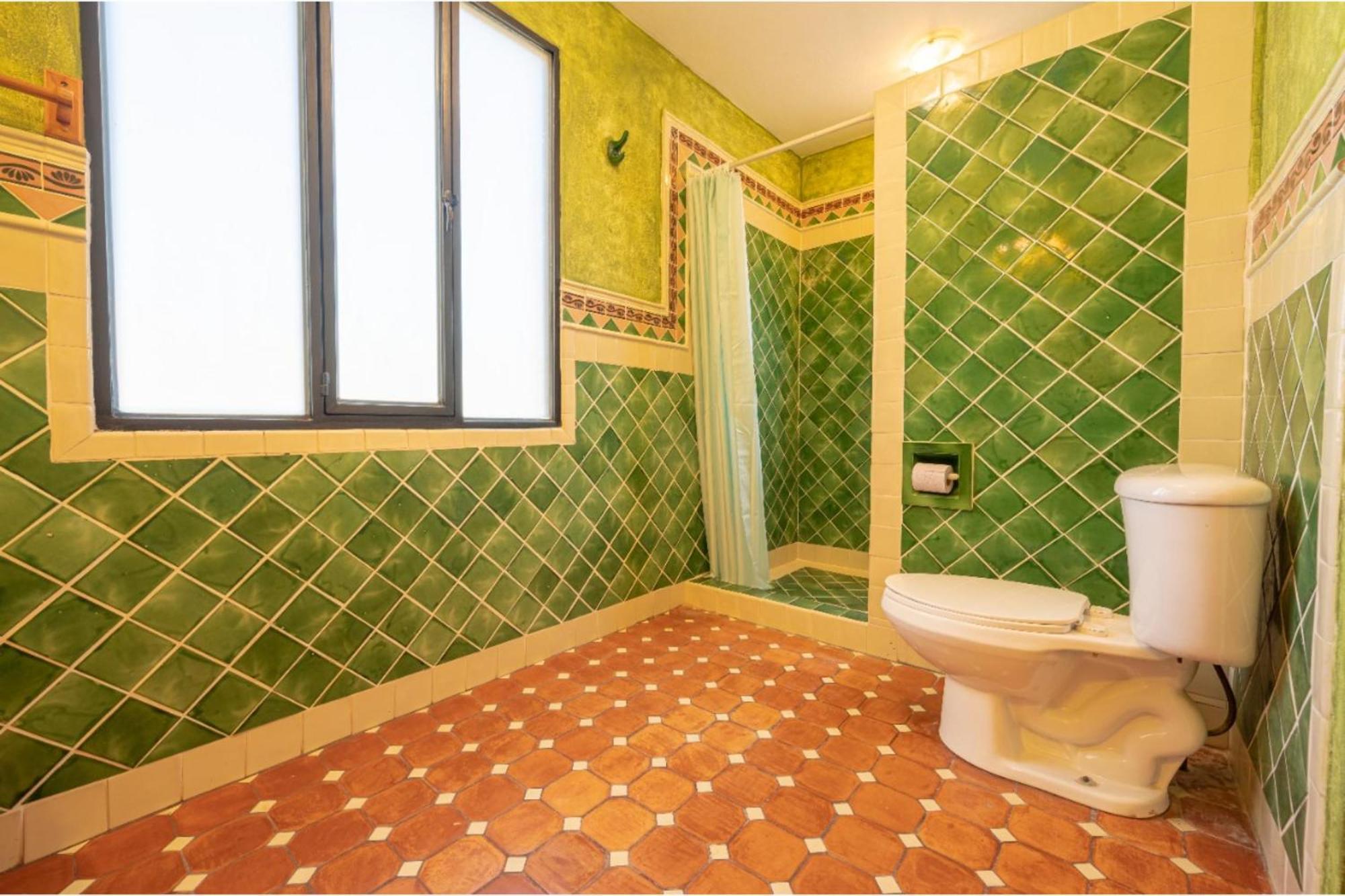 Oyo Whost Guest house